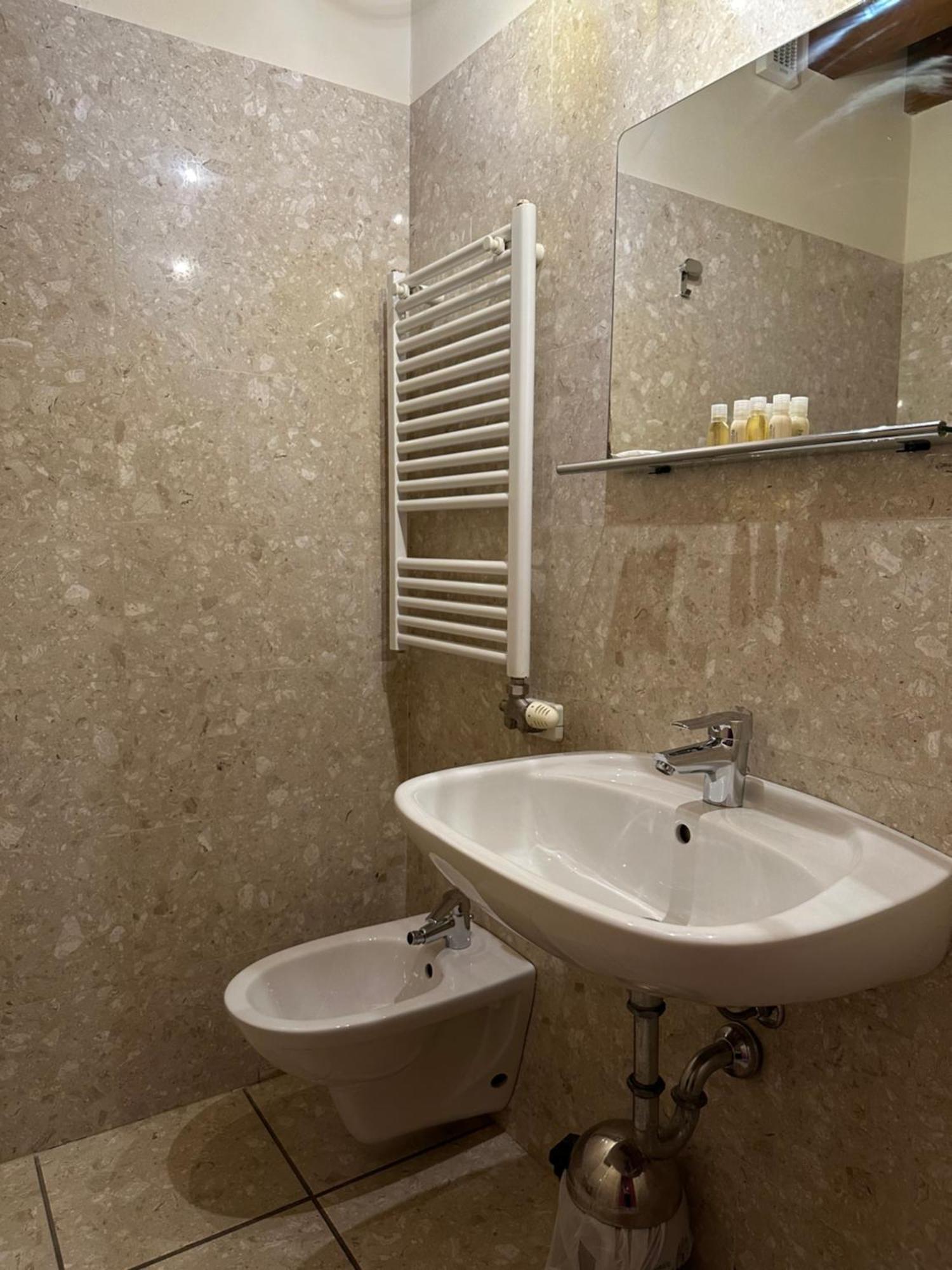Relais San Michele Guest House Rivoli Veronese Eksteriør bilde